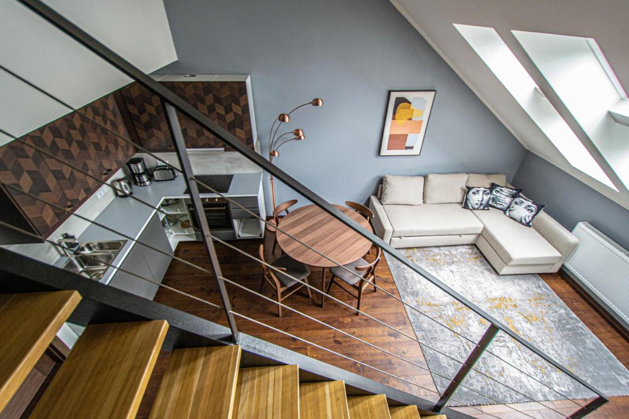 Quite Loft With Balcony And 3 Air Conditioners Prague Luaran gambar
