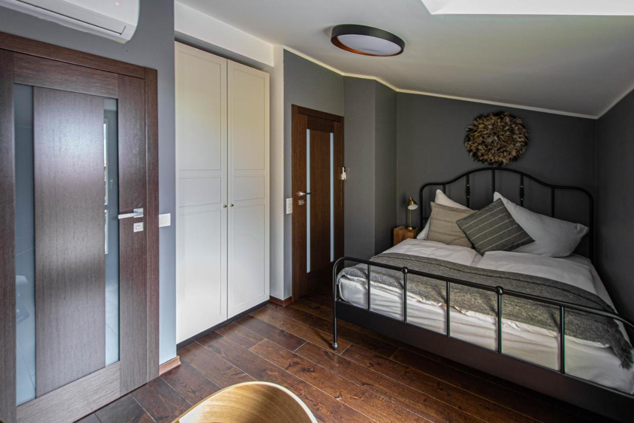 Quite Loft With Balcony And 3 Air Conditioners Prague Luaran gambar