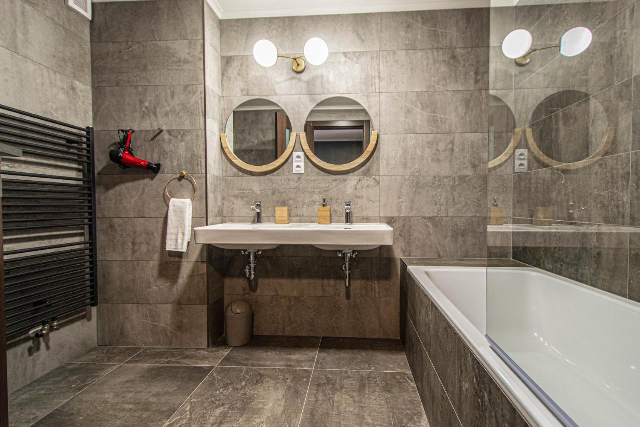 Quite Loft With Balcony And 3 Air Conditioners Prague Luaran gambar